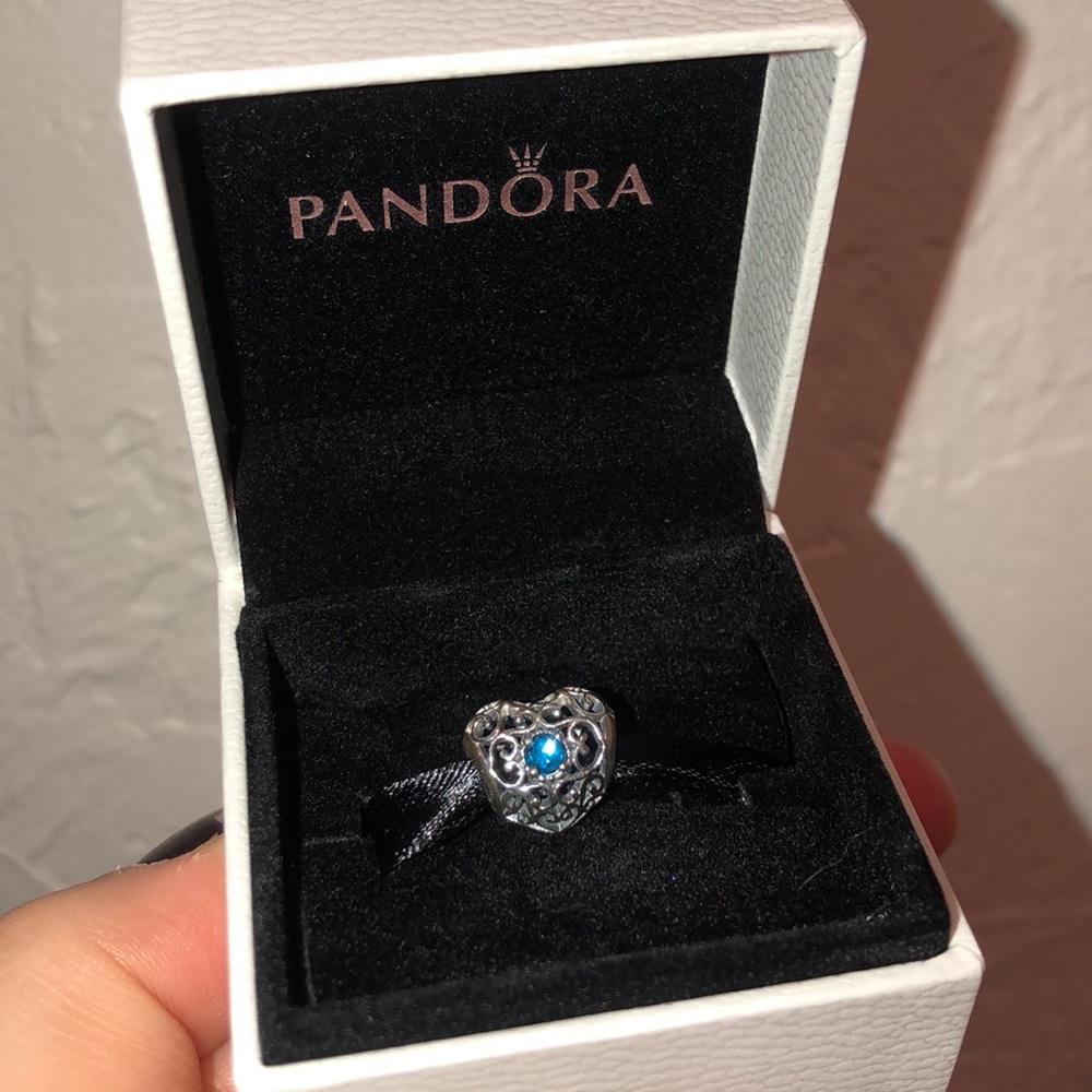 NEW Pandora Heart Charm Blue Crystal